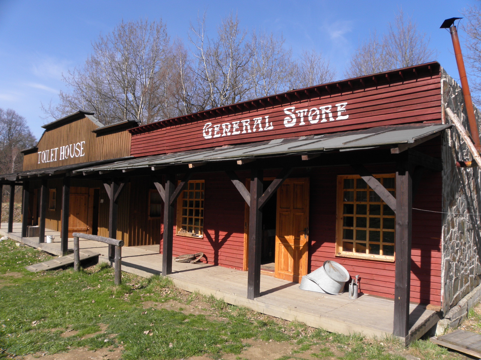 General Store a Toilet House